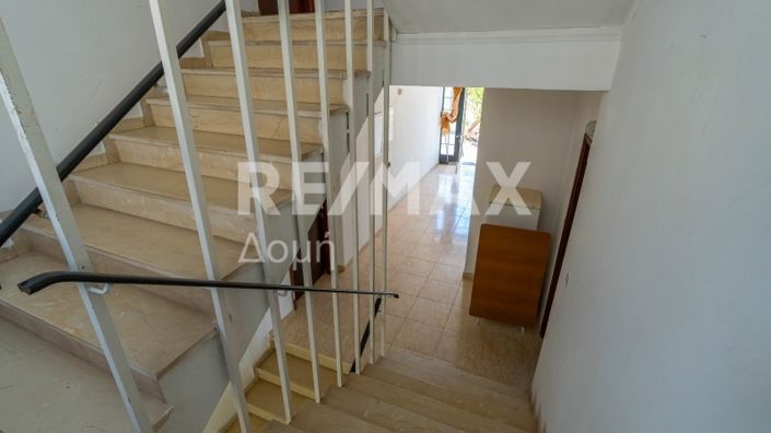 Image No.31-11 Bed Property for sale