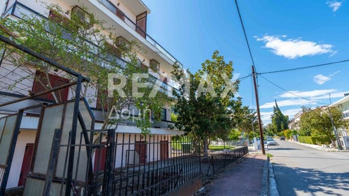 Image No.37-11 Bed Property for sale