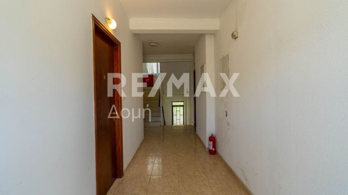 Image No.51-11 Bed Property for sale