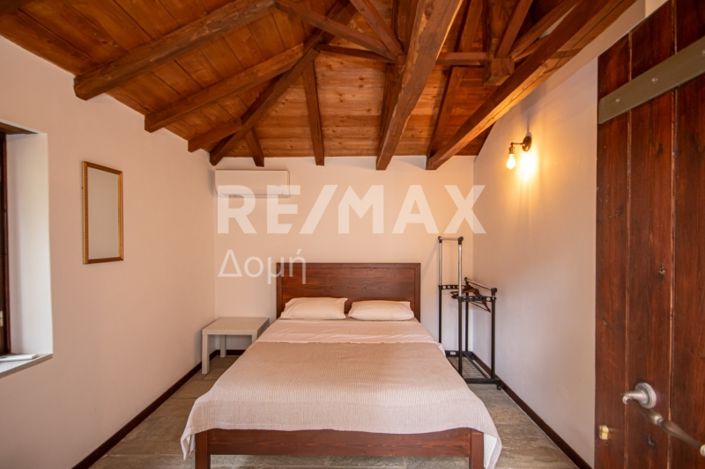 Image No.13-3 Bed House for sale