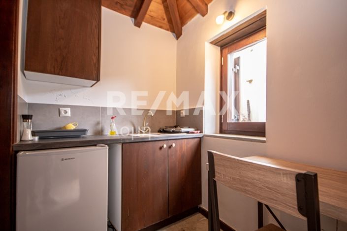 Image No.15-3 Bed House for sale