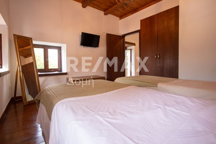 Image No.31-3 Bed House for sale