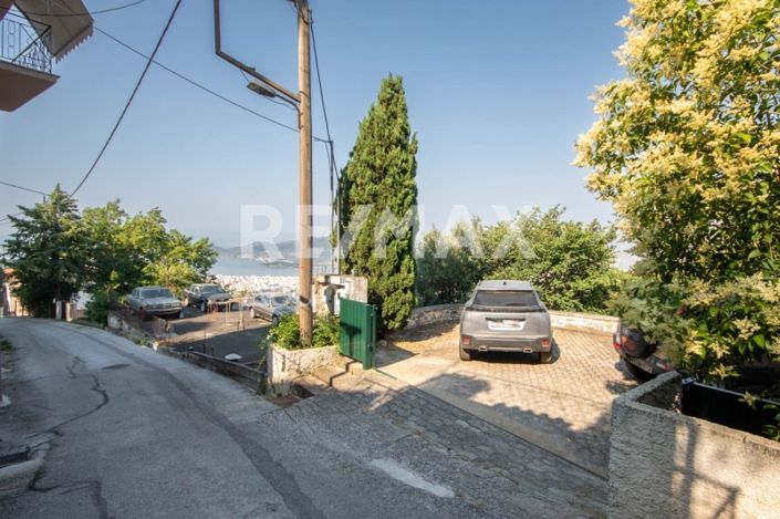 Image No.27-4 Bed Maisonette for sale