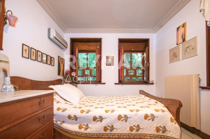 Image No.16-4 Bed Maisonette for sale