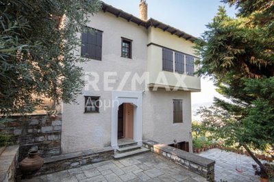 4 Bed Maisonette for sale