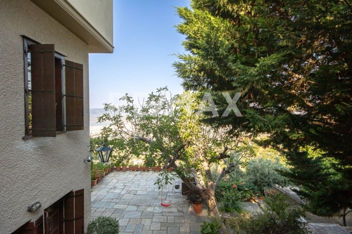 Image No.30-4 Bed Maisonette for sale