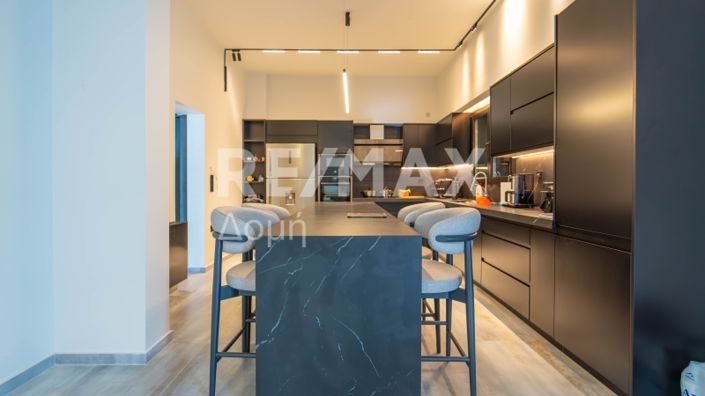 Image No.17-4 Bed Maisonette for sale