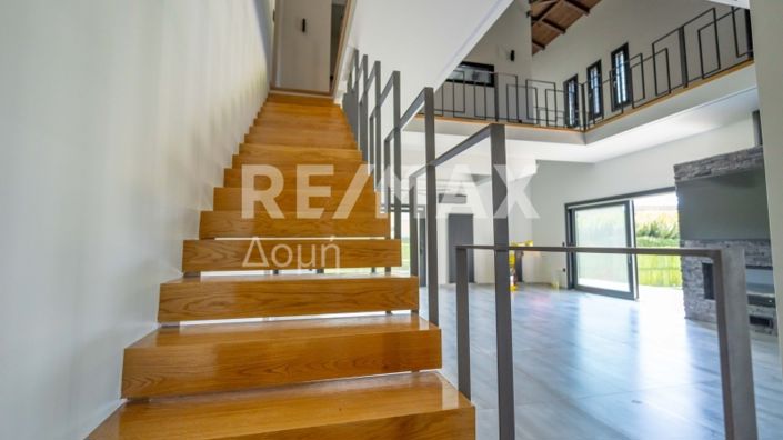 Image No.30-4 Bed Maisonette for sale