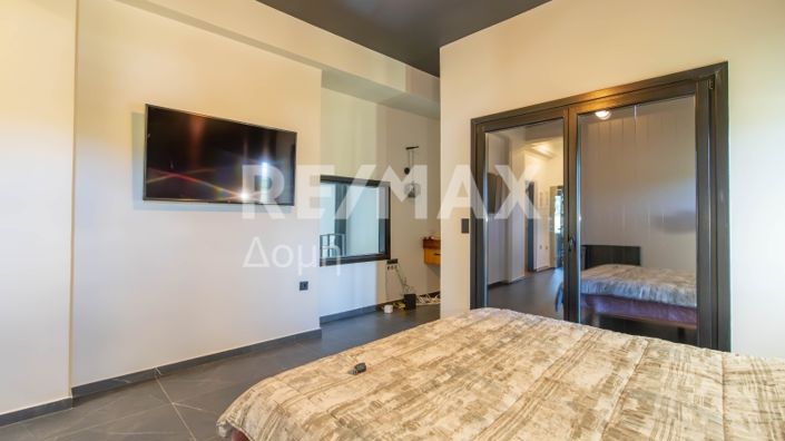 Image No.51-4 Bed Maisonette for sale