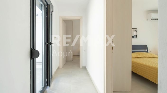 Image No.11-2 Bed Property for sale