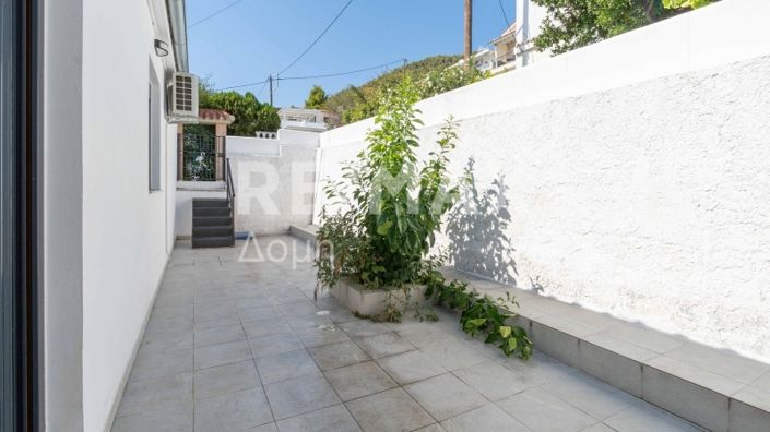 Image No.41-2 Bed Property for sale