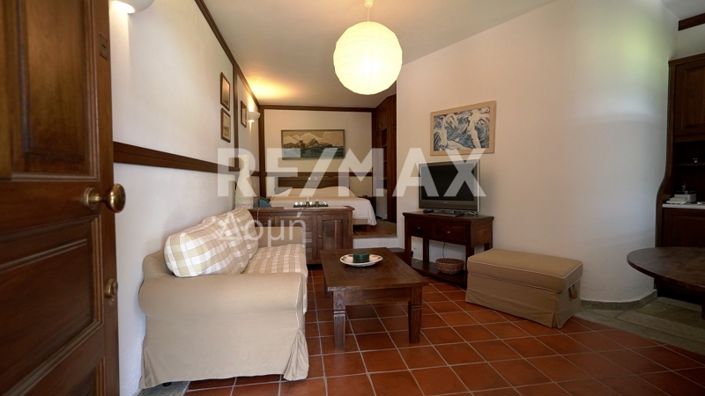 Image No.32-5 Bed Property for sale