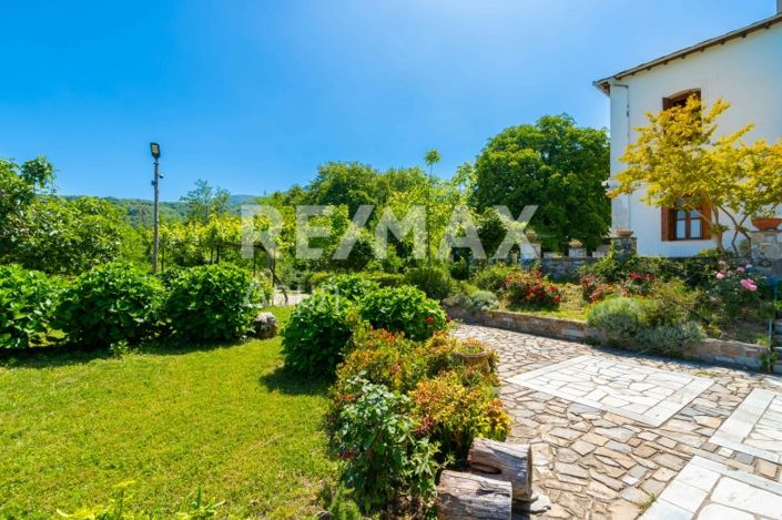 Image No.39-5 Bed Property for sale