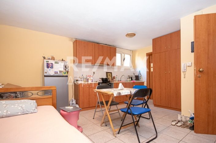 Image No.29-6 Bed Property for sale