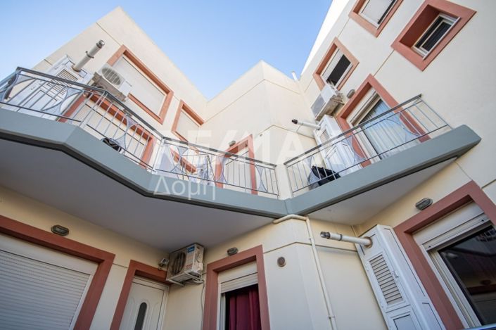 Image No.4-6 Bed Property for sale