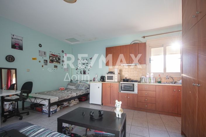 Image No.42-6 Bed Property for sale