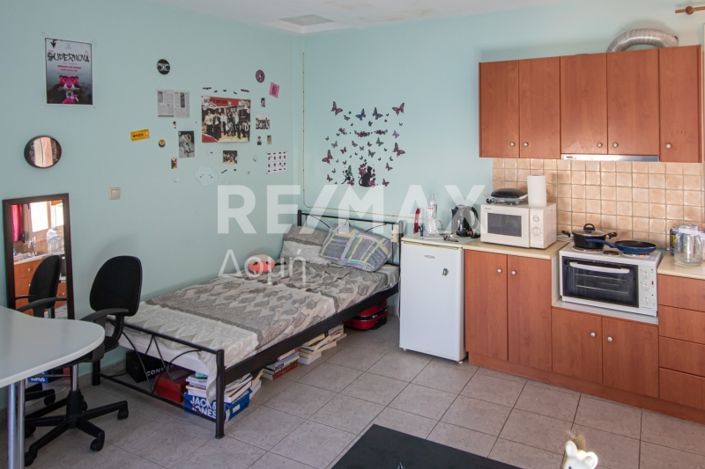 Image No.8-6 Bed Property for sale