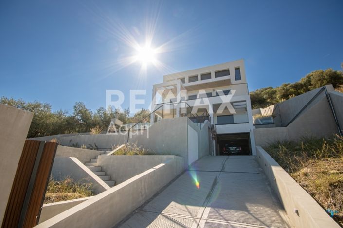 Image No.1-5 Bed Maisonette for sale