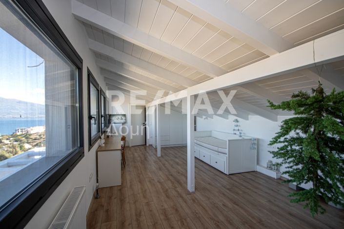 Image No.14-5 Bed Maisonette for sale