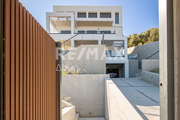 Image No.23-5 Bed Maisonette for sale