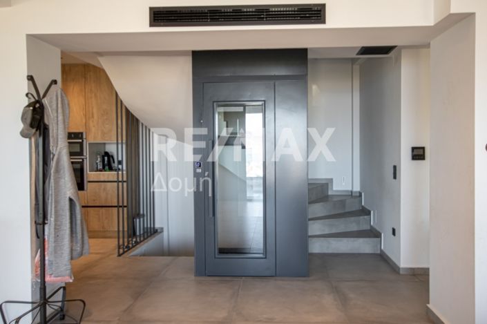 Image No.28-5 Bed Maisonette for sale