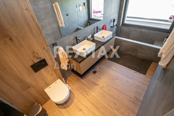 Image No.40-5 Bed Maisonette for sale