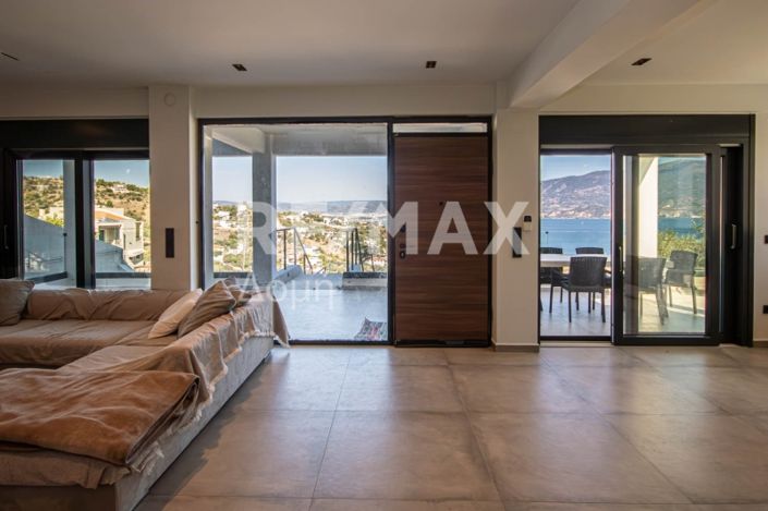 Image No.41-5 Bed Maisonette for sale