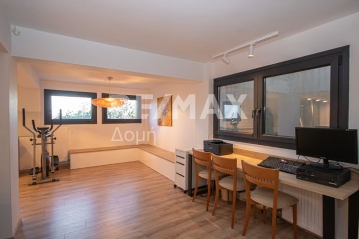 Image No.44-5 Bed Maisonette for sale