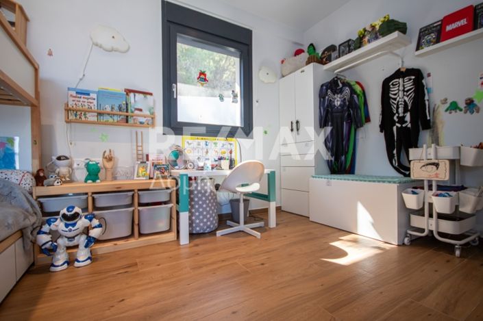 Image No.48-5 Bed Maisonette for sale