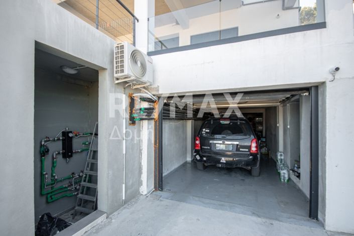 Image No.55-5 Bed Maisonette for sale