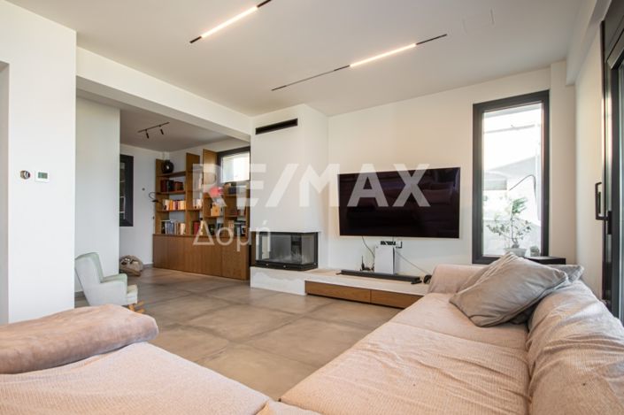 Image No.7-5 Bed Maisonette for sale