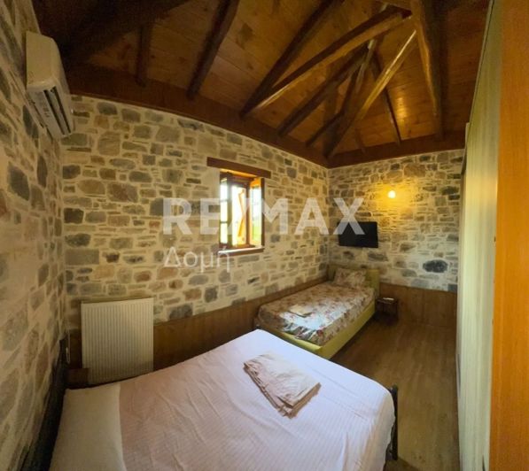 Image No.15-2 Bed House for sale