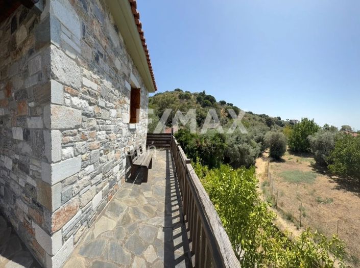 Image No.17-2 Bed House for sale