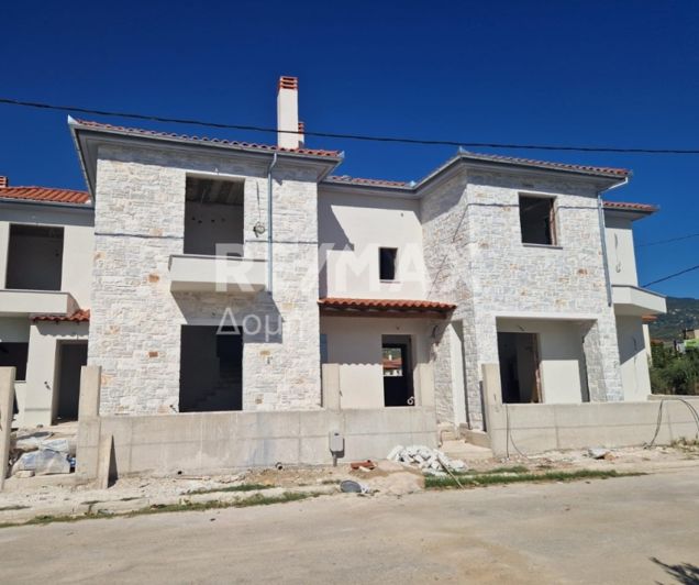 Image No.13-3 Bed Maisonette for sale