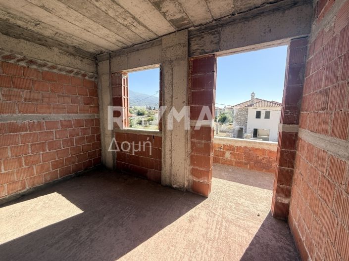 Image No.27-3 Bed Maisonette for sale