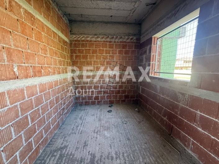 Image No.33-3 Bed Maisonette for sale