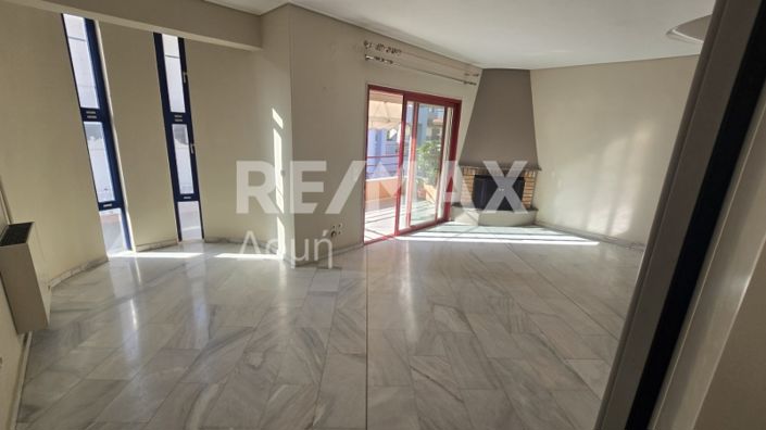 Image No.1-4 Bed Maisonette for sale