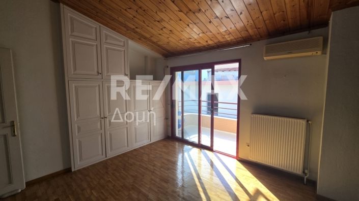 Image No.14-4 Bed Maisonette for sale