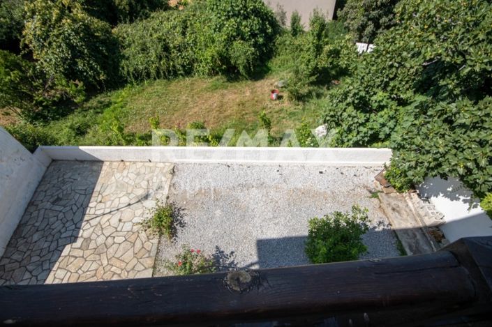 Image No.49-5 Bed Maisonette for sale