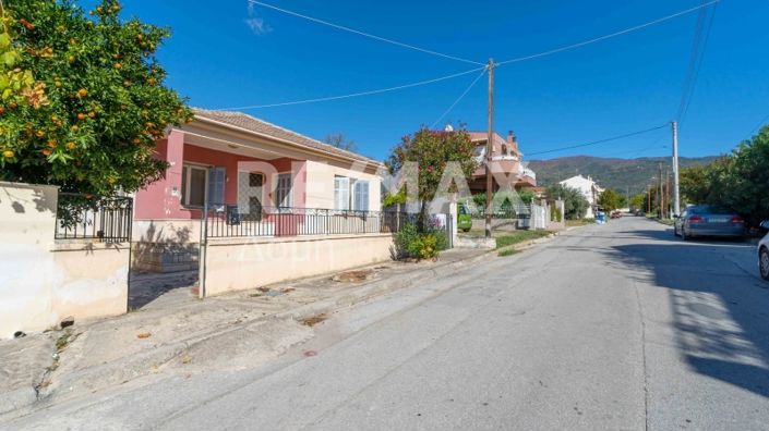 Image No.51-2 Bed Property for sale