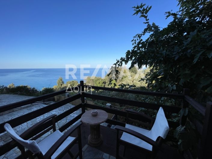 Image No.11-3 Bed Maisonette for sale