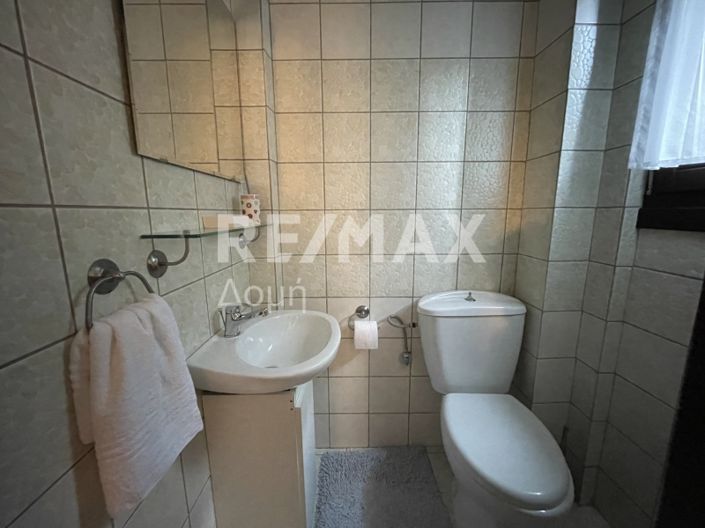 Image No.16-3 Bed Maisonette for sale