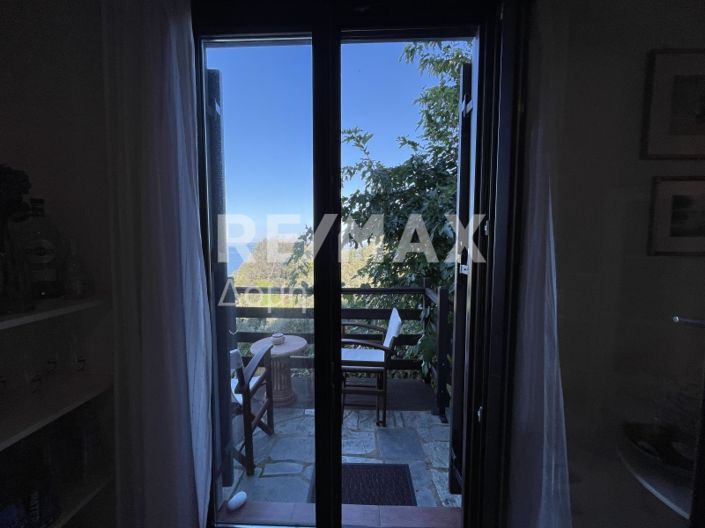 Image No.36-3 Bed Maisonette for sale