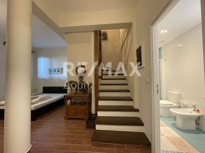 Image No.38-3 Bed Maisonette for sale