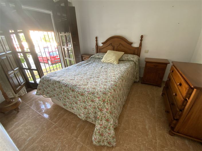 Image No.28-2 Bed Apartment for sale