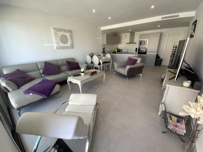 Image No.3-3 Bed Apartment for sale