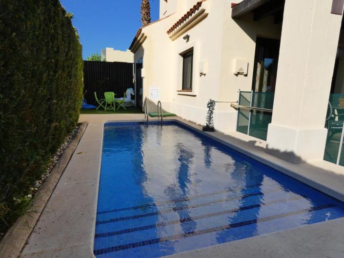 Image No.2-3 Bed Villa / Detached for sale