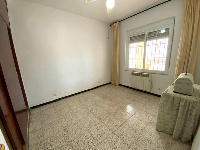 Image No.10-3 Bed Villa / Detached for sale