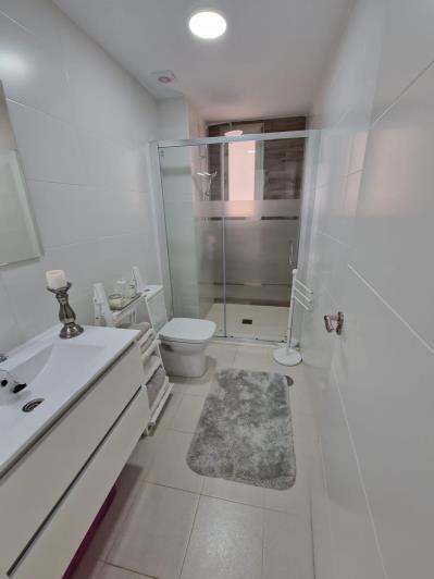 Image No.21-4 Bed Villa / Detached for sale