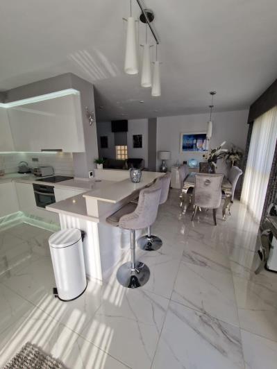 Image No.14-4 Bed Villa / Detached for sale